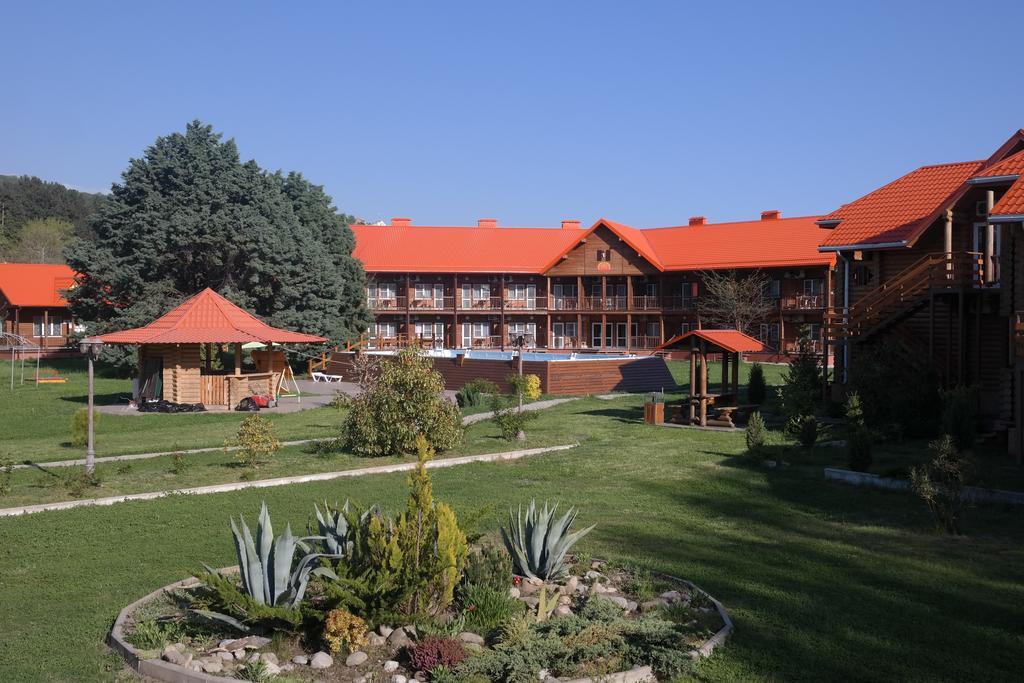 Ozero Divnoe Eco-Hotel Lazarevskoye Esterno foto